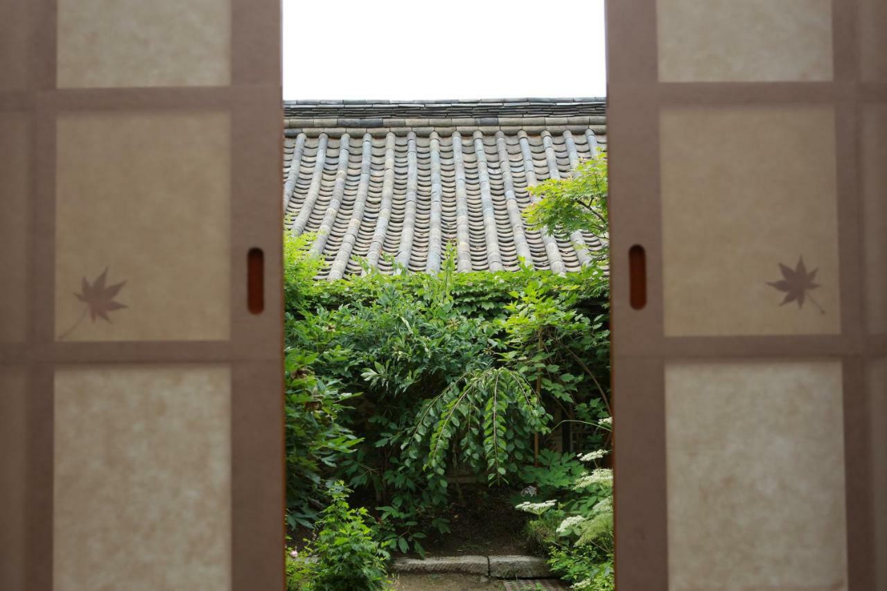 Отель Chiwoonjung Сеул Экстерьер фото